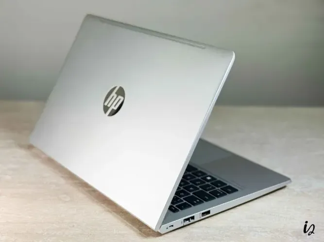 Notebook HP ProBook 445 G9 AMD Ryzen 5 5625U with Radeon Graphics 16GB RAM 512GB SSD Retro
