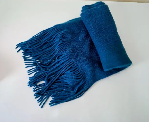 Cachecol Azul Turqueza em Lã com franja