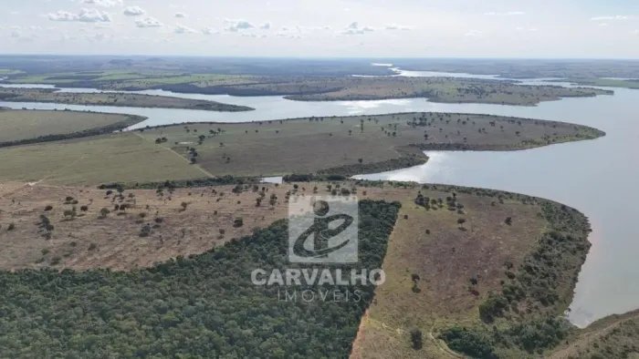 Fazenda a venda em ITARUMÃ-GO às margens do Rio verdinho