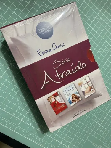 Box Série Atraído - Emma?Chase | 3 Livros lacrados