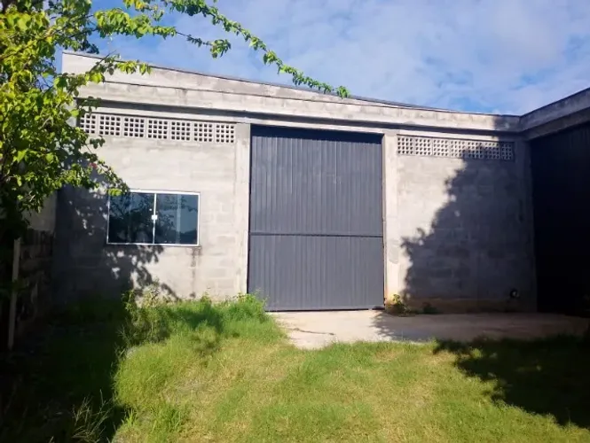 Aluga-se Galpões - 200 m2 e 150 m2 Cascalheira/Via Parafuso - Montenegro, Camaçari