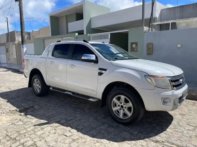 Ford Ranger Limited 3.2 20V 4X4 CD Aut. Dies. 2014