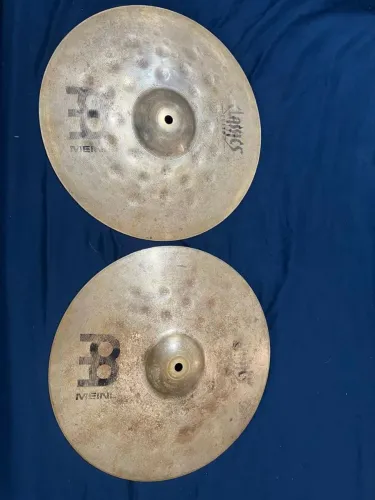 Pratos de bateria acústica (par de Hi hat)