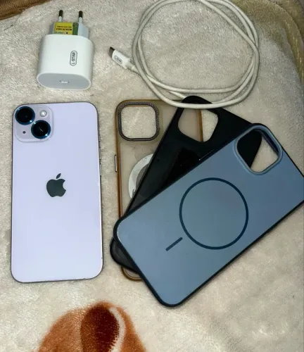 iPhone 14 lilás 128GB