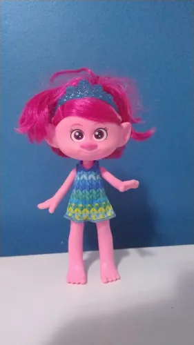Boneca rainha Poppy Trolls