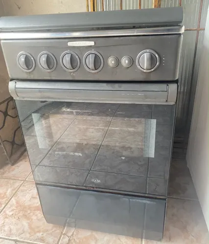 Fogão Brastemp 4 bocas com paneleiro funcionando perfeitamente 