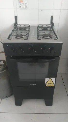 Fogão 4 bocas com forno