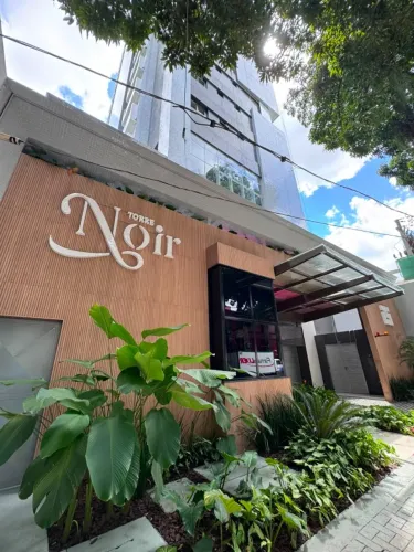 Torre Noir, Leal Moreira, bairro Batista Campos, 3 suítes, com 138m² - Pronto para morar