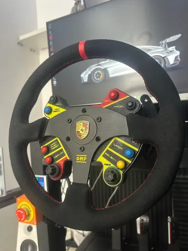 Volante OMP ADD on Porsche GT3 911 R