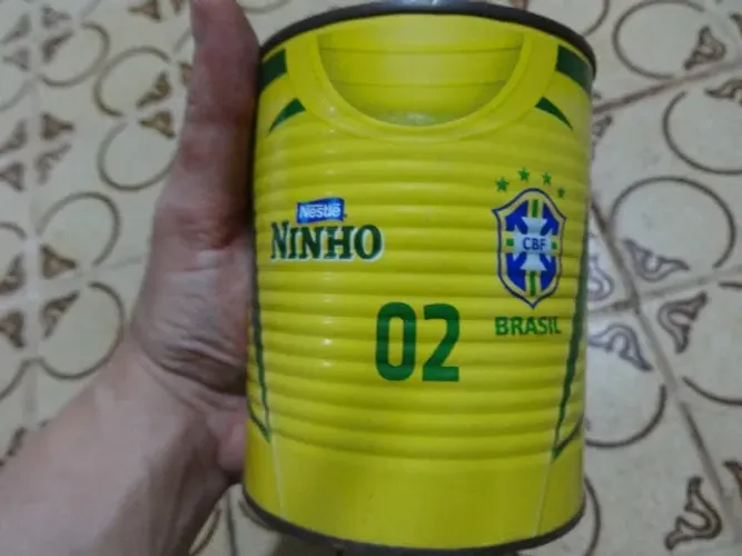 Lata de Leite Ninho da Copa 2002 com 4 Estrelas Raríssima!
