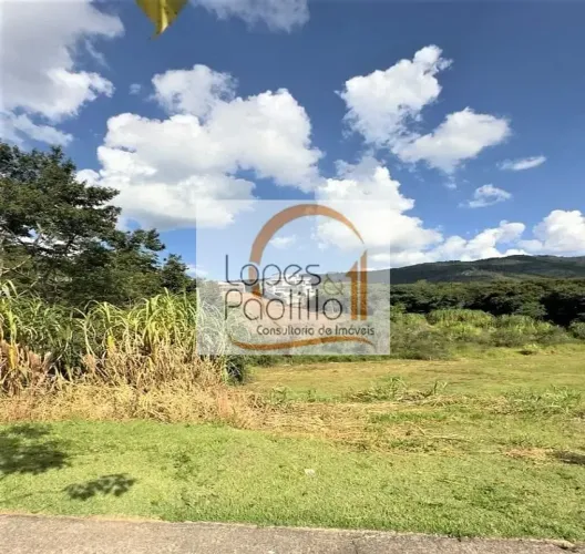 Lindo terreno à venda em condomínio de alto padrão em Atibaia!