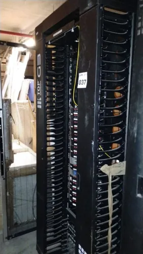RACK DE REDE ABERTO 44U - 2,00 m x 89 cm x 60 cm com Dio
