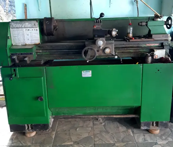 Torno Mecânico - Joinville TM-175