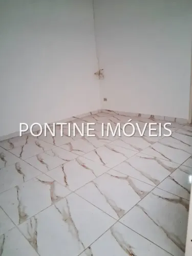 Casa Térrea para Alugar na Vila Monumento com 2 Vagas