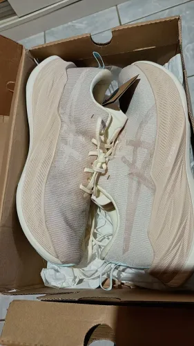 ASICS SUPERBLAST 1 42br