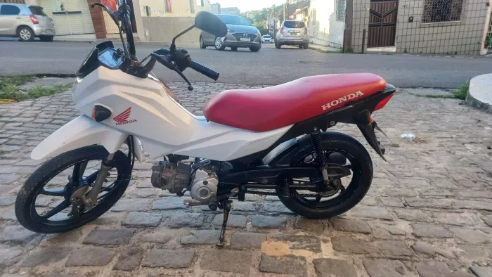 HONDA POP COM RODÃO, JÁ ENPLACADINHA 2027