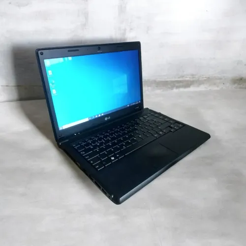 Notebook LG 14" 4gb memória 320GB Full hd