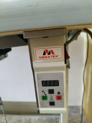 VENDEM-SE MÁQUINA DE COSTURA ? SEMINOVA!