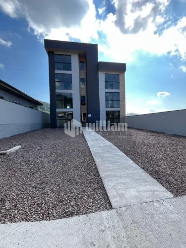 Apartamento à venda na Volta Grande - 2 dormitórios, sala e cozinha amplas, churrasqueira