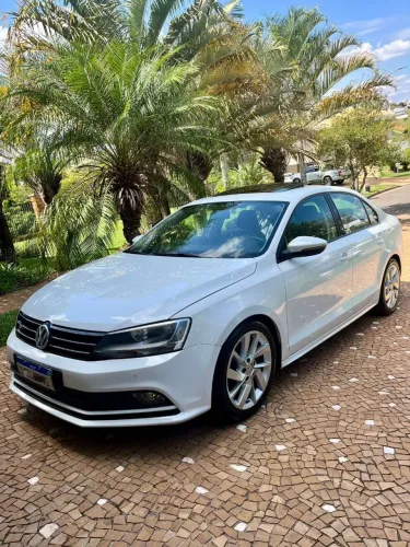 Volkswagen Jetta Comfortline 2.0 T.flex 8V 4P Tipt. 2016