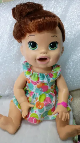 Baby Alive comilona fala português 