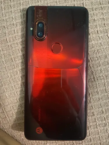 Motorola One Hyper - Ótima oportunidade (Com detalhes na tela)