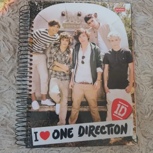 caderno novo one direction edição limitada