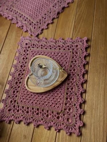 Jogo Americano Retangular de crochê rose 