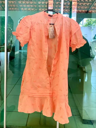 NOVO - Vestido rosa com babado Di raça