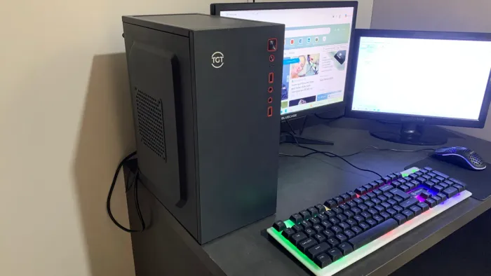 Computador gamer IMPECÁVEL 2 monitores e core i5
