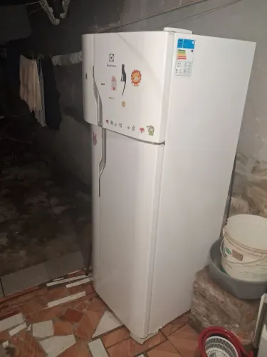 Electrolux Cycle Defrost 260L zap *