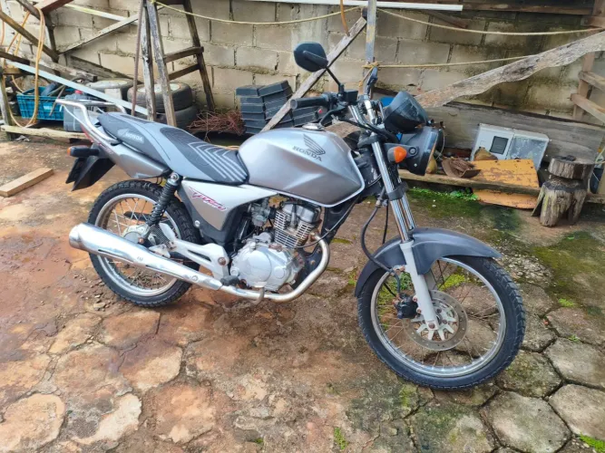 Titan 150