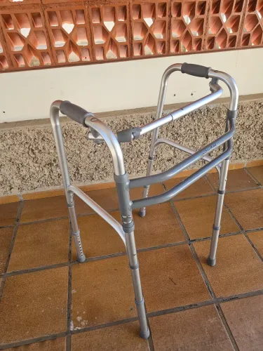 Andador para adulto
