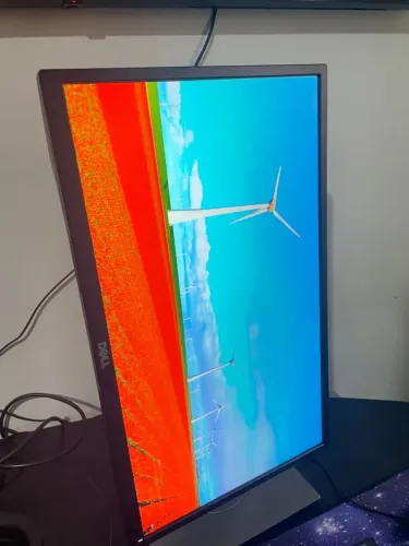 Monitor Dell 22" Full HD Professional P2217H - Painel IPS e Base Ergonômica