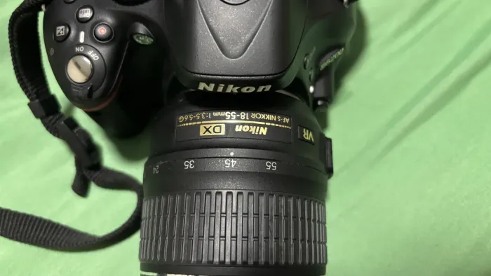Câmera nikon d5200 pouco uso