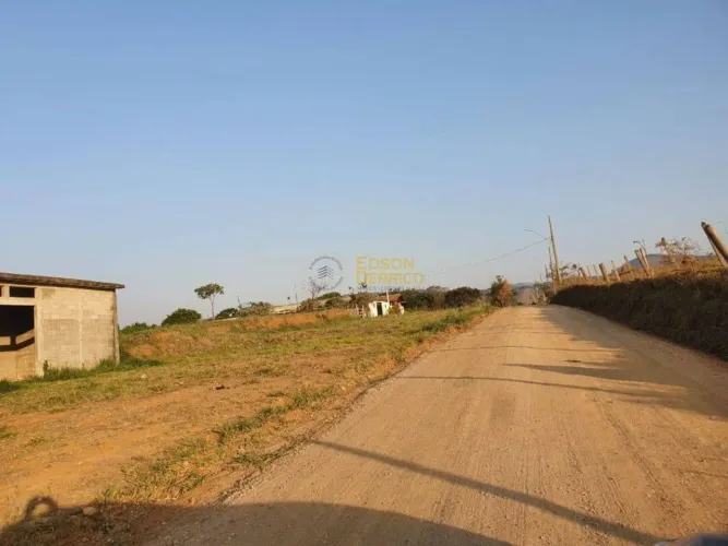 Terreno à venda, 500 m² por R$ 150.000 - Goiabal - Pindamonhangaba/SP