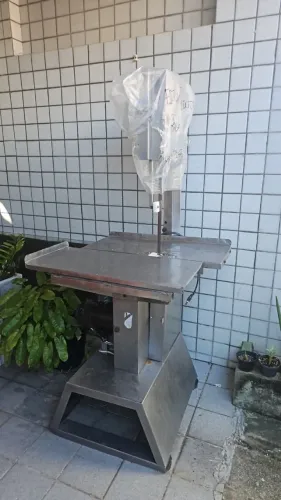 Máquina de Serrar Peixe