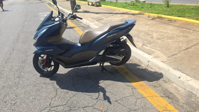 PCX 160 DLX 2024