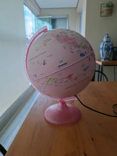 Abajur Globo Rosa