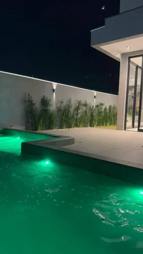 Casa com 4 Suites no Condominio Florais Perola