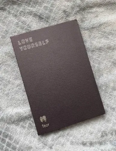Álbum BTS Love Yourself Tear (s/ photocard) - versão O