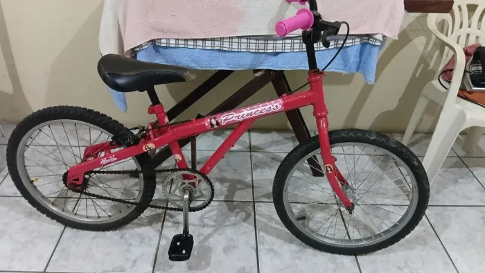 Olha que raridade Bicicleta infantil feminina Especial 