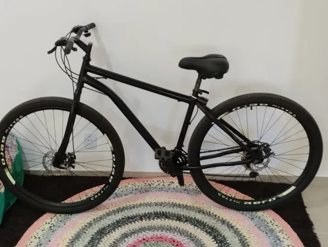 Vendo bicicleta aro 29 em ótimo estado! 