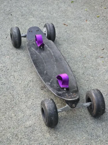 Skate de montanha drop carver mountain board c garra pé e suporte p freio foil