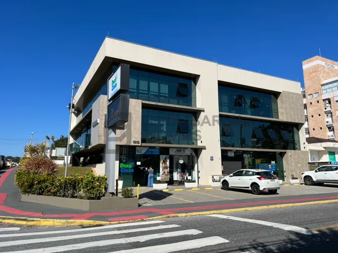 Prédio Comercial para Aluguel em Florianópolis