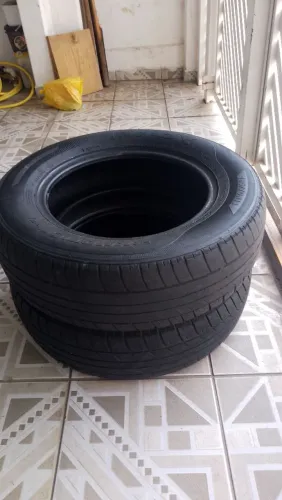 Pneu aro 14