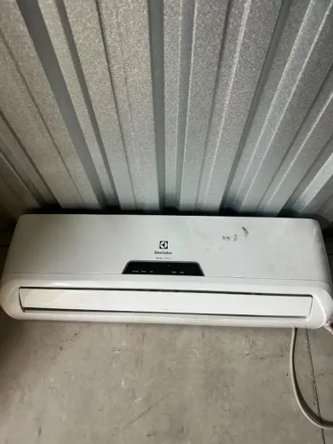 Ar Condicionado Eletrolux 12000BTU