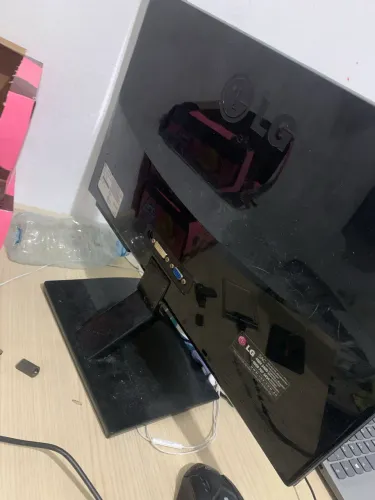 Dois monitor funcionando porém com listras na tela - leia a descrição