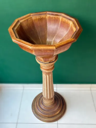 Pia batismal antiga 94cm de altura