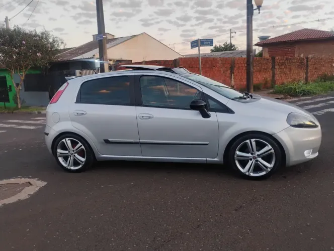 Fiat Punto ELX 1.4 Fire Flex 8V 5P 2008